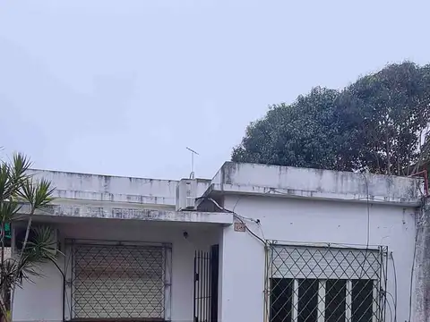 CASA EN VENTA. APTA CREDITO. BARRIO BALZARETTI. 3