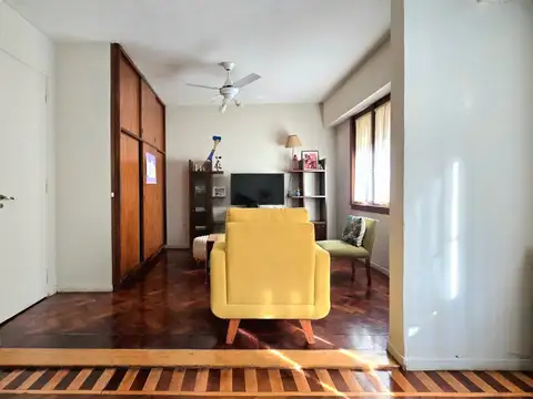 Depto Tipo Casa en Venta en Flores, USD 190.000