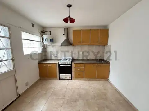 Depto Tipo Casa en Venta de 2 ambientes