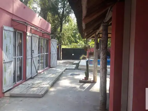 Casa 5 ambientes con 2 baños