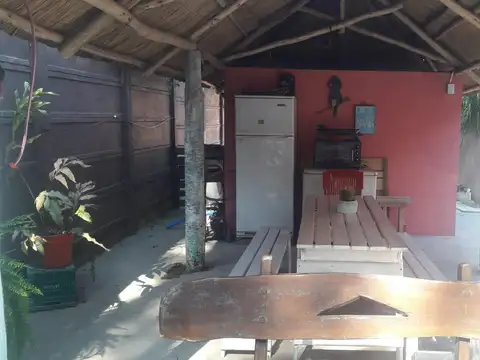 Casa en venta - 2 Dormitorios 2 Baños - 520Mts2 - Pilar