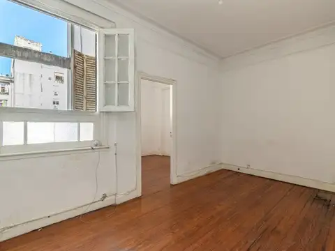 Pasteur 700 , Piso 4