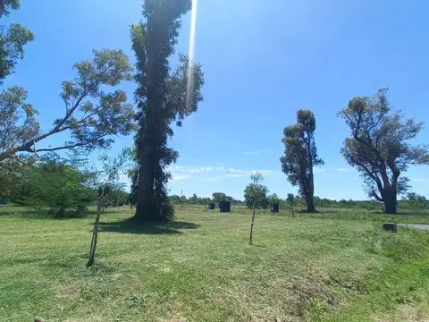 141 y 446 terreno en NorthBell barrio cerrado en City Bell