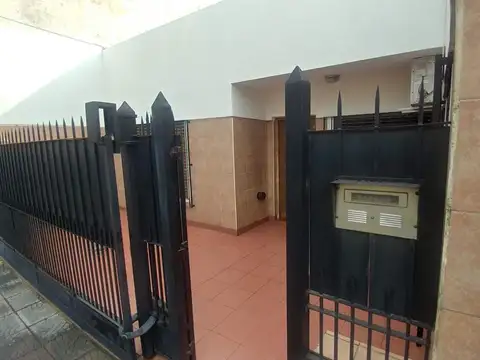 Boston e/ Bernardino Rivadavia y Avenida Eva Perón