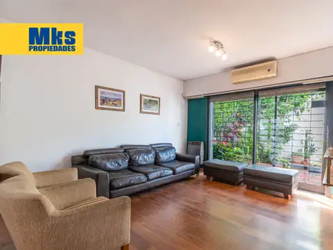 Excelente casa moderna en venta. patio, terraza, balcon y quincho. barracas.