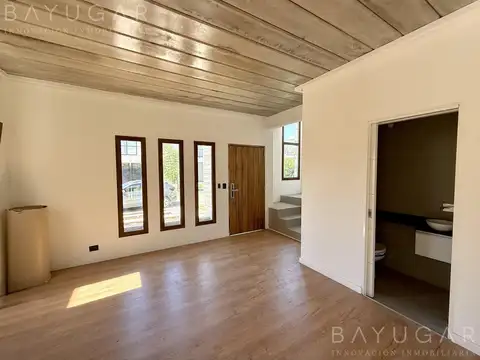 Casa 3 ambientes con 2 baños