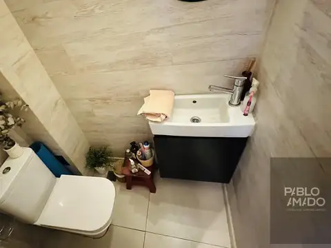 Casa 3 dormitorios con pileta. City Bell