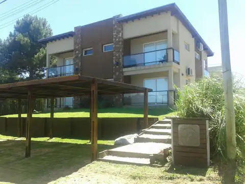 Departamentos equipados con piscina en Las Gaviotas