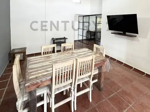 Casa en Alquiler en Bella Vista, USD 1.200