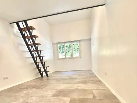 Dos Ambientes con patio OPORTUNIDAD