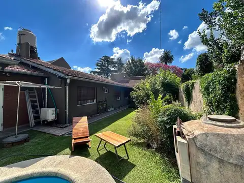 Casa en Venta con 1 cochera