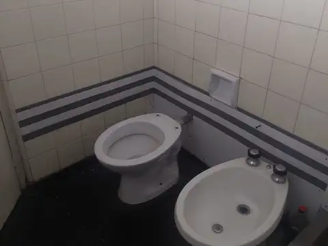 Camino de los Granaderos 2300 , Piso 1