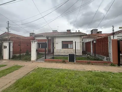 Casa en Venta en Ezpeleta Este, USD 75.000