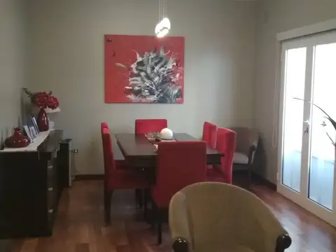 Casa 3 ambientes con 2 baños