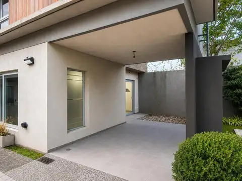 Casa en Alquiler de 3 dormitorios