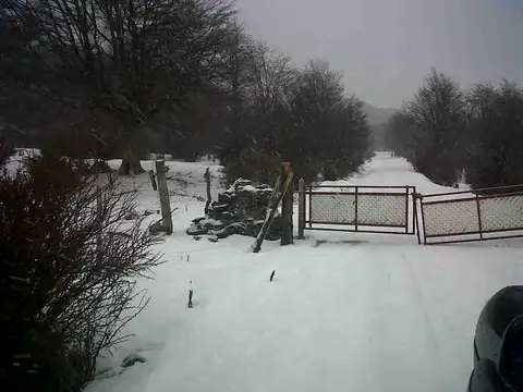 Terreno en  Ushuaia de 11206 metros. En el faldeo del Golf Pegado a la Confiteria Patagonia Mía.