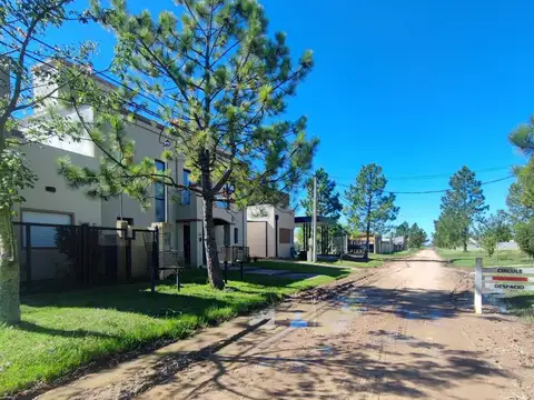 LOTE 15 X 35 CLOACA Y GAS EN LA ESQUINA