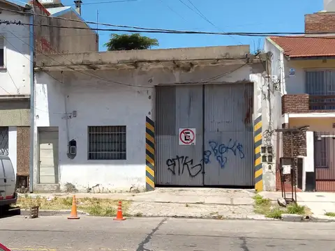Depósito en Villa Dominico