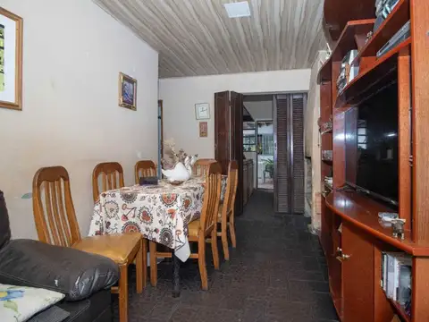 Casa en Venta con 3 cocheras
