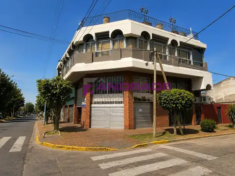 Oficina en Venta en Villa Luzuriaga, USD 650.000