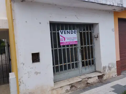 Local comercial con dependencias, patio