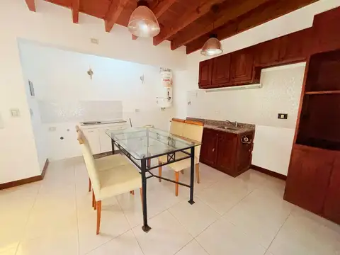 Depto Tipo Casa en Venta de 5 ambientes