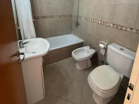 EXCELENTE MONOAMBIENTE EDIFICIO ISA IV