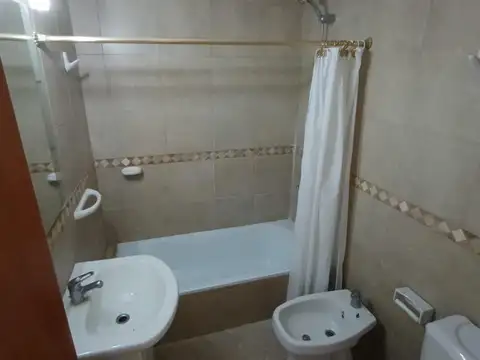 EXCELENTE MONOAMBIENTE EDIFICIO ISA IV