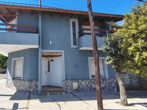 VENTA CASA MAS DEPARTAMENTO EN TALLERES ESTE