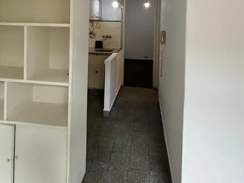 Jujuy 1600, Piso 02