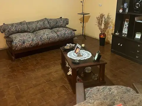 CASA 2 DORMITORIOS VILLA AZALAIS