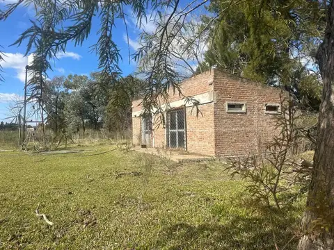 CAMPO 5 HECTAREAS CON CASA  5 AMB FACIL ACCESO A RUTA PAVON