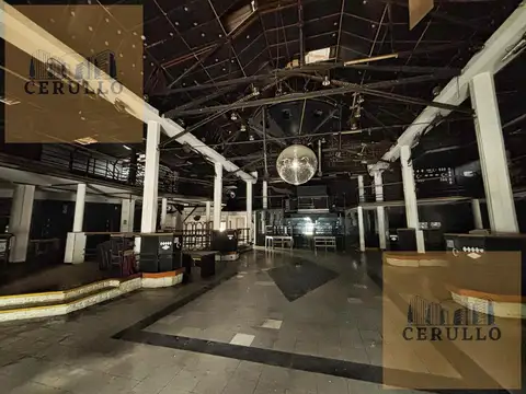 Venta Local comercial sobre 3 lotes, Boedo
