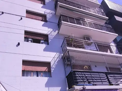 Departamento en alquiler en Villa del Parque 2 amb 