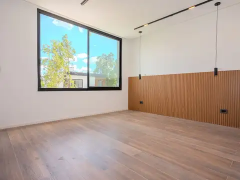 Depto Tipo Casa en Venta con 2 cocheras