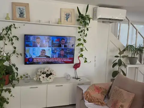 Casa en Alquiler Temporal con 3 cocheras