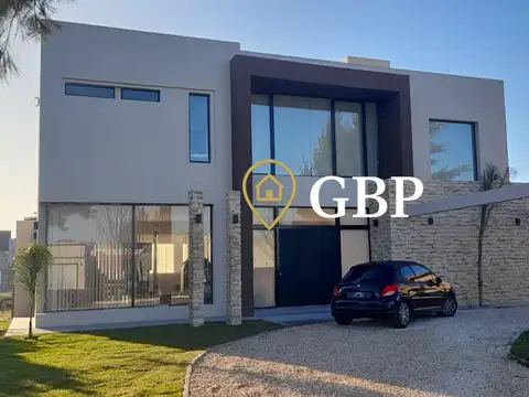 Casa en venta en Canning Barrio El Principado