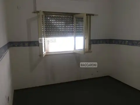 Depto Tipo Casa 3 ambientes con 2 baños