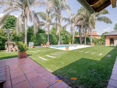 Casa en Venta en Country Club Banco Provincia, USD 390.000