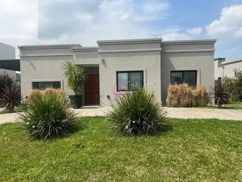 Casa en Venta en Pilar del Este - Santa Elena, Countries y Barrios Cerrados en Pilar