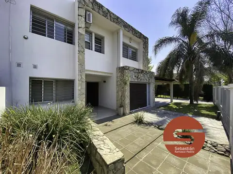 Casa en Alquiler de 4 dormitorios