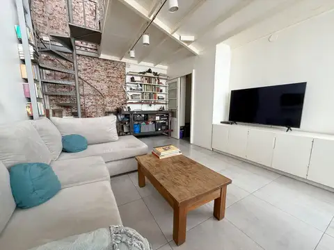 Depto Tipo Casa en Venta en Caballito, USD 128.000