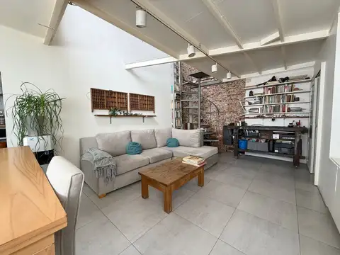 Depto Tipo Casa 2 ambientes con 1 baño