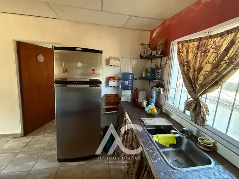 Casa 3 ambientes con 2 baños