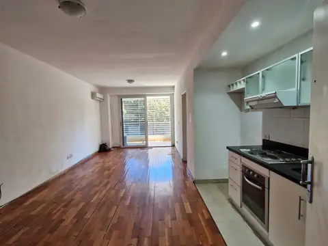 Venta Monoambiente con Balcon Al Frente y Patio