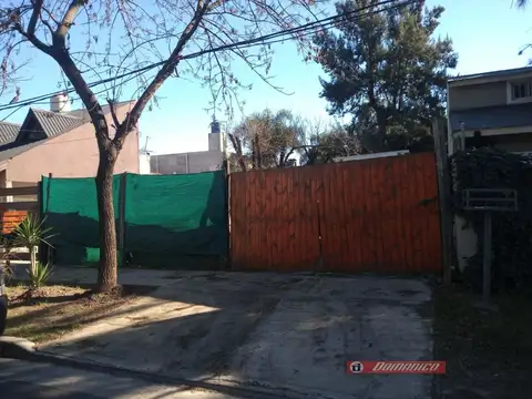 Terreno en Venta 30  mts Fondo