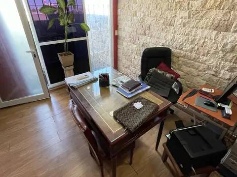 VENTA OFICINA DE 35M2 EN QUILMES CENTRO.