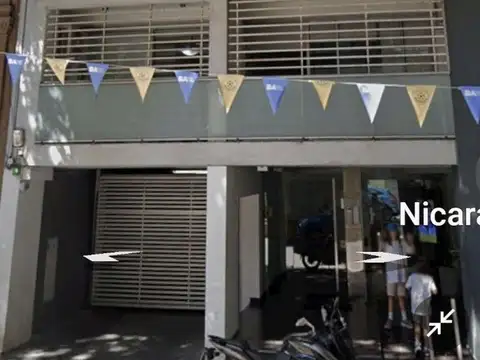 AMBIENTE AMPLIO AL FRENTE CON BALCON COCHERA FIJA CUBIERTA  * AIRE ACOND> PISCINA VIGILAN