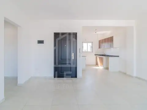 Oficina 2 ambientes | muy luminosa | balcón corrido