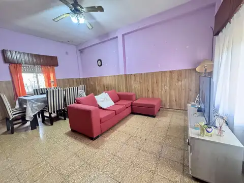 Casa 3 ambientes con 1 baño